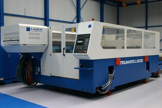 Masini Trumpf cu laser CO2